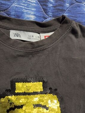 Zara Kids Dark Gray Short Sleeve Tee with Yellow Sequin Emoji